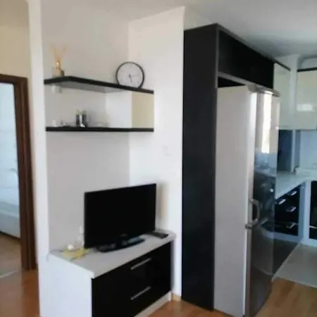 Vila Antorini-anikoapartman 2 شقة *