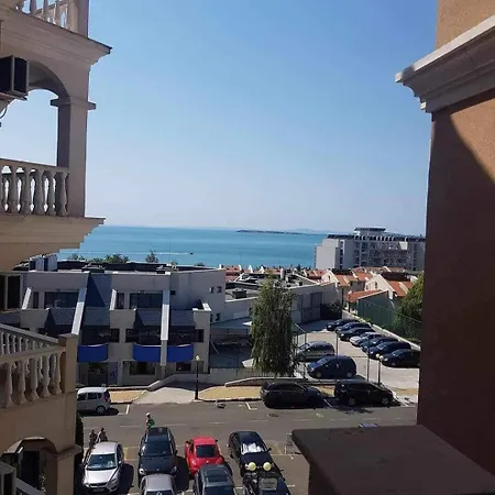 Vila Antorini-anikoapartman 2 *