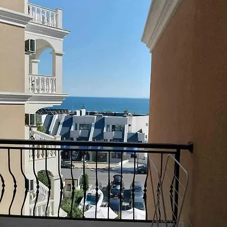 Vila Antorini-anikoapartman 2 شقة *
